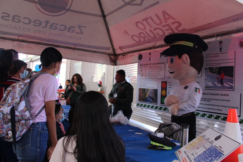 Capacitan a 10 mil personas en educación vial