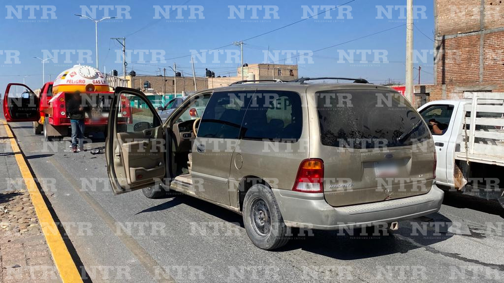 Chocan contra una pipa en Fresnillo