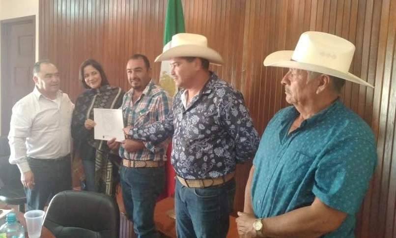 Viviendas se cotizan en dólares en Mezquital del Oro