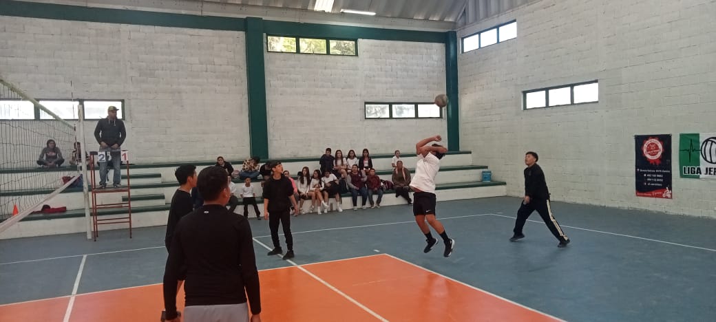 Gana secundaria Ramón López Velarde torneo relámpago de voleibol