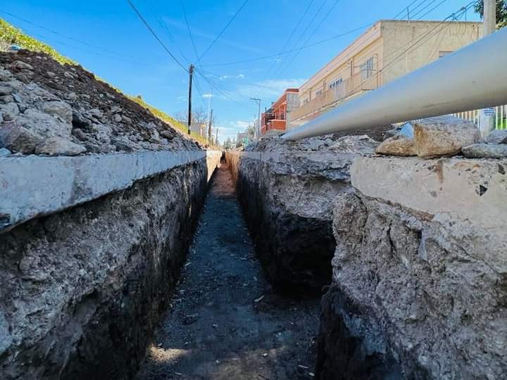 Rehabilitan red de agua potable de Calle Sertoma