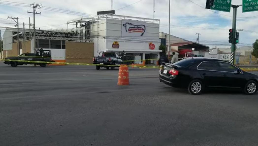 Impacto entre vehículos deja dos muertos y dos heridos