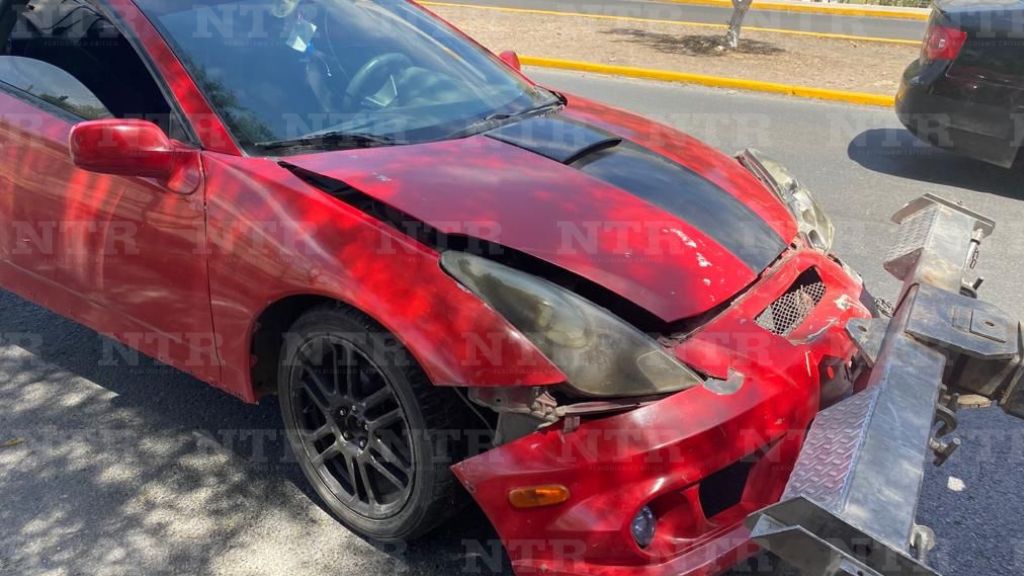 Vehículo abandonado en El Mineral: inservible tras choque