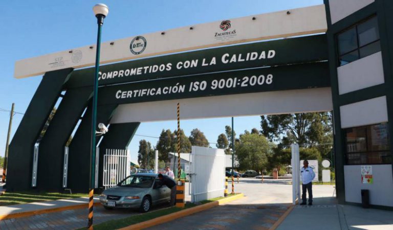 Emplazan huelga en tecnológico
