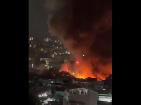 Se incendia mercado de Acapulco; afecta a 570 locales