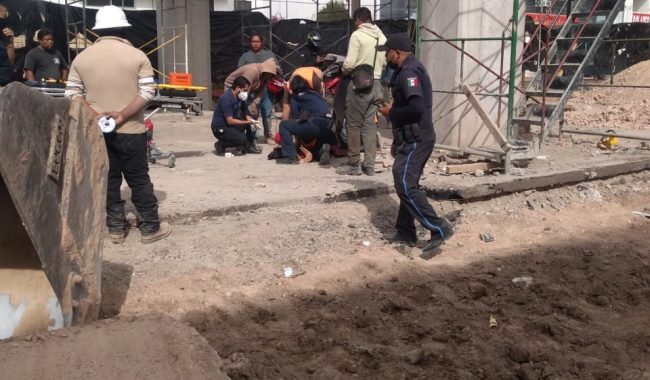 Cae joven zacatecano de ocho metros de altura en obra