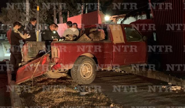 Camioneta impacta con Cecati, en Fresnillo
