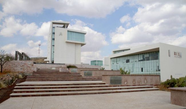 Detectan decenas de brotes en instituciones públicas