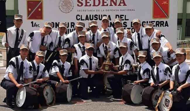Bachilleratos Militarizado y Policial ganan primeros lugares en concurso de Bandas de Guerra