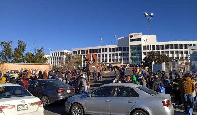 Maestros radicalizarán protestas ante falta de pago