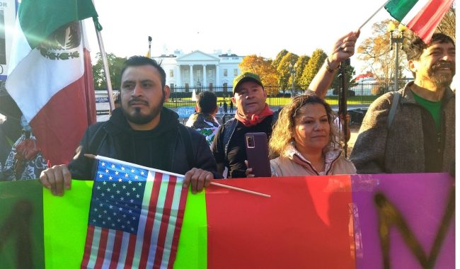 Piden migrantes reunión con presidente de México