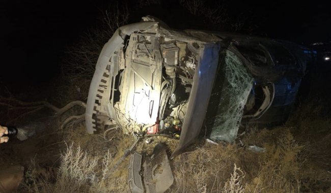 Mueren dos hombres en accidente vial