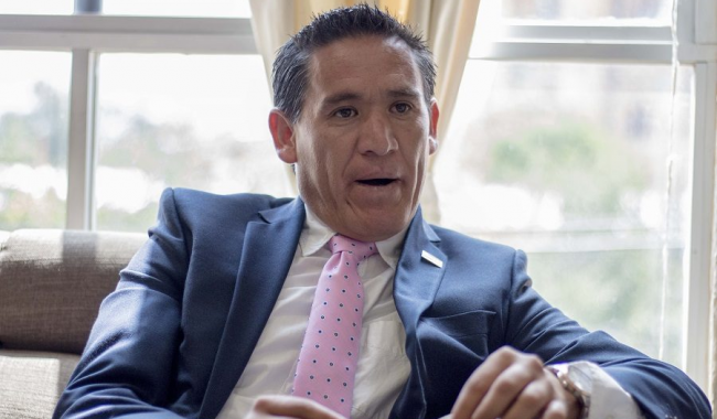 Promete Federación pago a los maestros