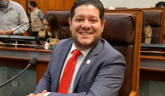 Xerardo Ramírez Muñoz desea éxito a nuevo magistrado del Poder Judicial
