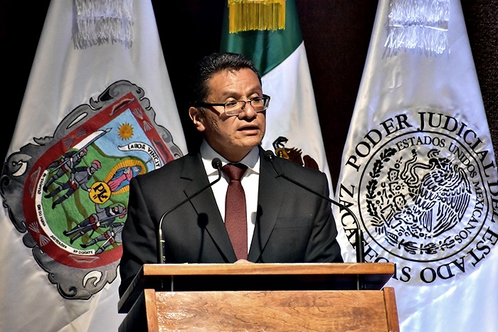 Denuncia ex magistrado a titular de la Función Pública