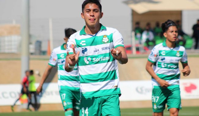 Mario Cordero en plan goleador