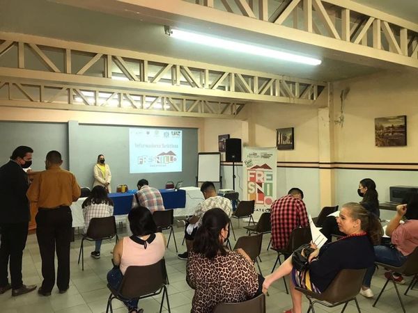 Imparten cursos de capacitación a trabajadores de servicios turísticos