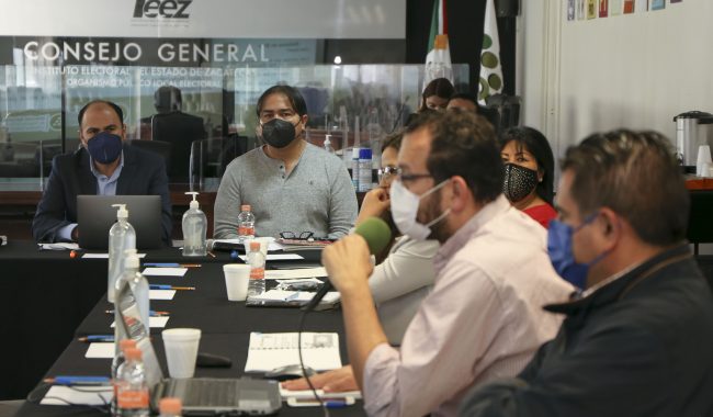 Capacita IEEZ a nuevos partidos