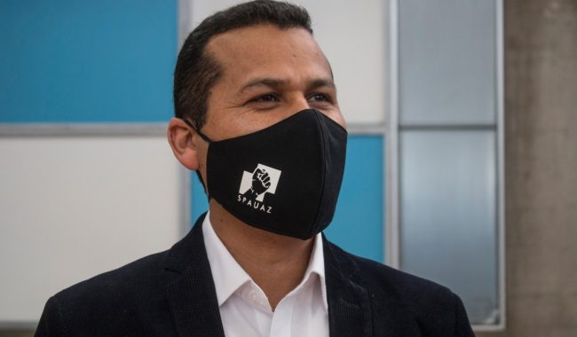 Suspenden discusión para destituir a Martínez Pardo