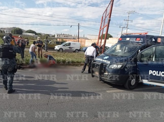 Extranjero es atropellado en bulevar Bicentenario
