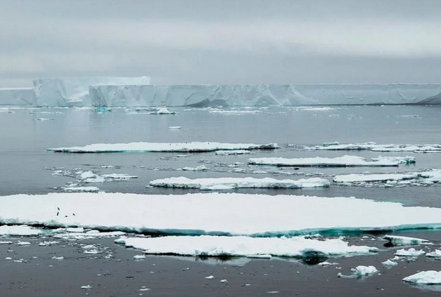 Hielo marino de Antártida impone récord de extensión mínima