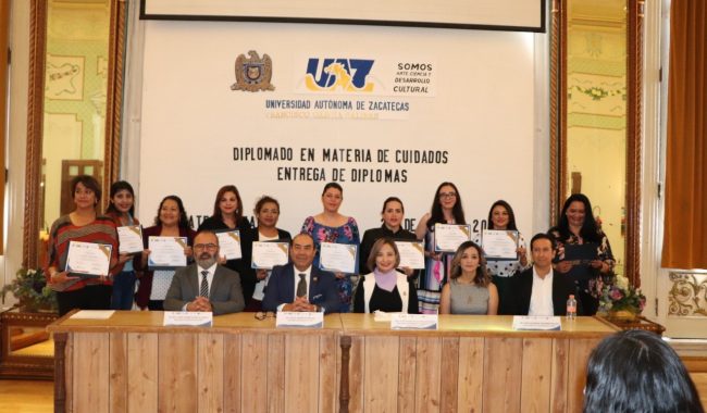 Concluye diplomado en Materia de Cuidados