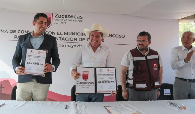 Firman convenio para invertir en comunidad San José del Carmen