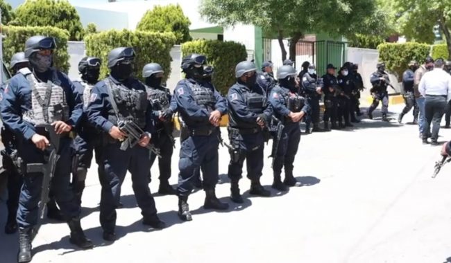 Fortalecen a policías municipales del centro del estado