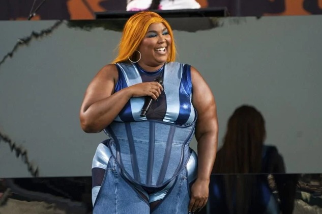 Bailarinas demandan a Lizzo por acoso sexual