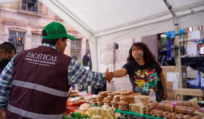 Supervisa Jorge Miranda comercio en el Centro Histórico