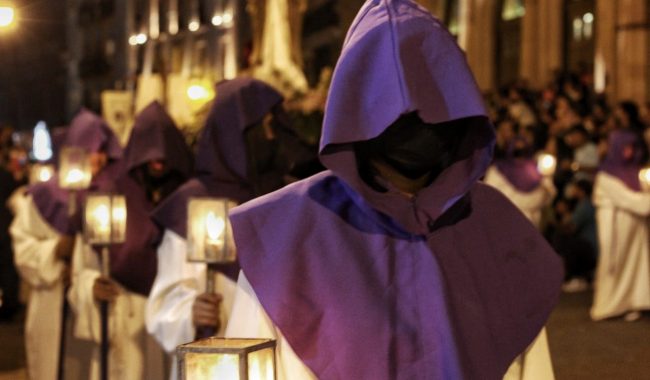 Retoman Procesión del Silencio