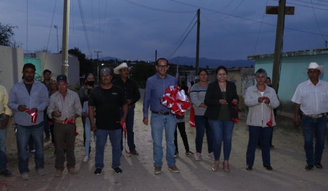 Mejoran alumbrado y rehabilitan pozo de agua en San José de Ranchos