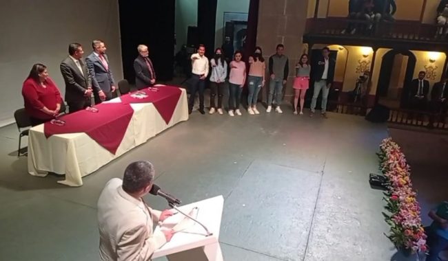 Rinde protesta Consejo Estudiantil