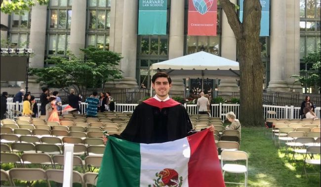 Finalizan estudios en Estados Unidos