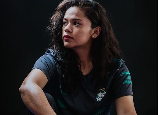 Monserrat Pérez se despide de Santos Femenil