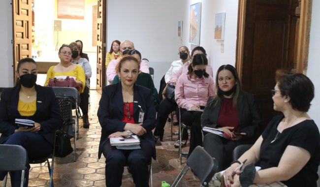 Concluye capacitación a prestadores de servicios turísticos
