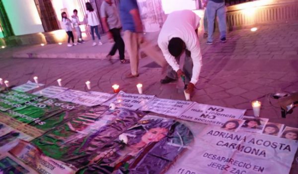Encienden veladoras por los desaparecidos