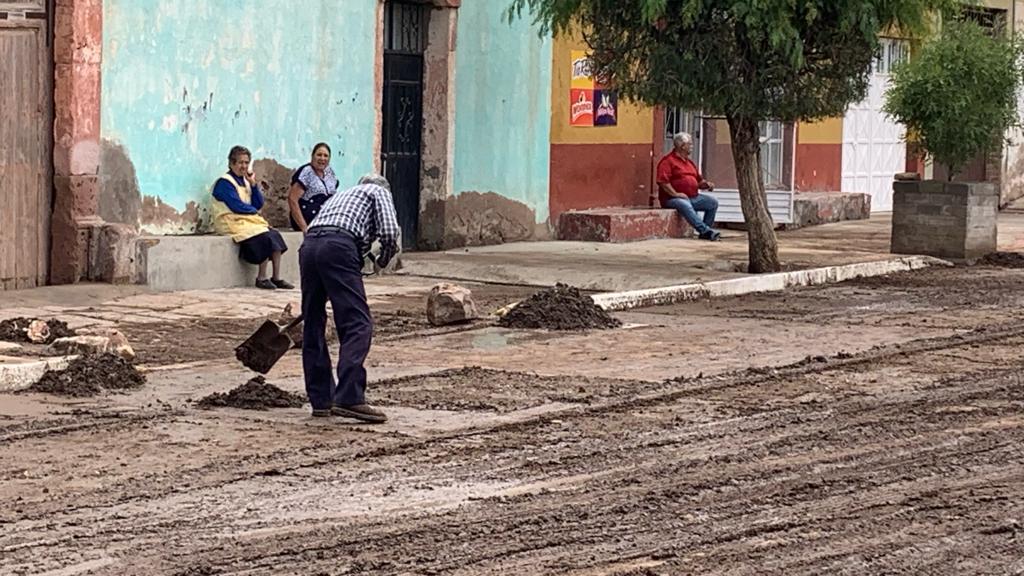 Dañan lluvias a El Mezquite