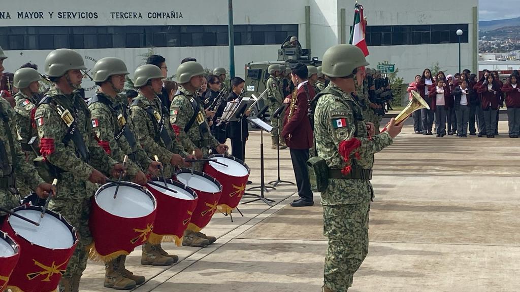 Inauguran Monumento a los Niños Héroes