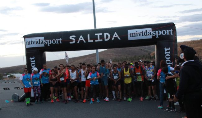 Realizan carrera nocturna