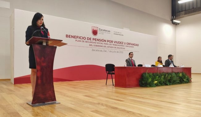 Entregan beneficio de pensión a familiares de elementos caídos