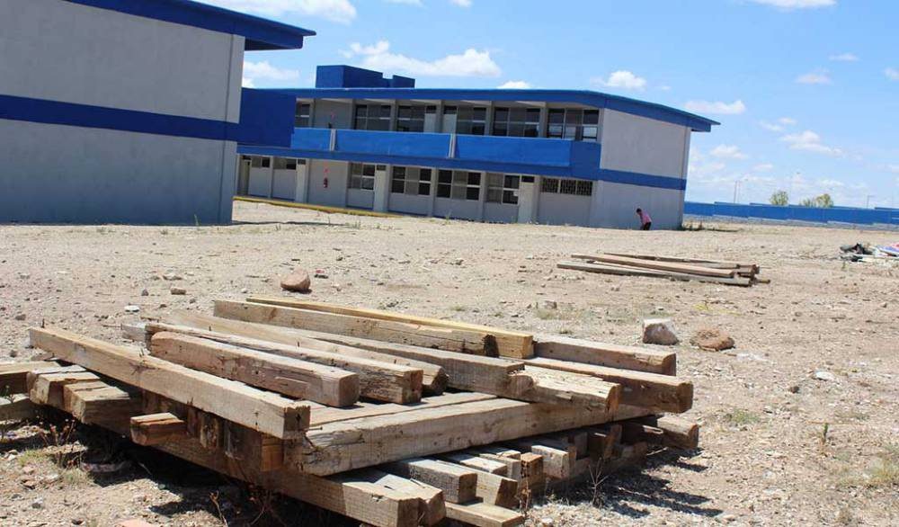 En proceso, construcción de telesecundarias