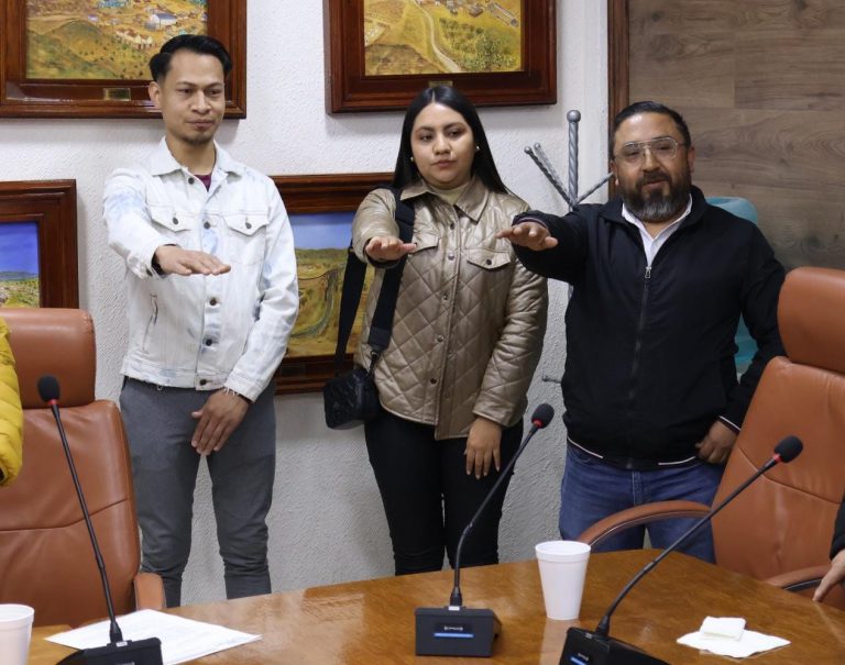 Toma protesta patronato del Carnaval 2024 de Río Grande