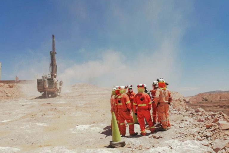 Sufre descalabro actividad económica