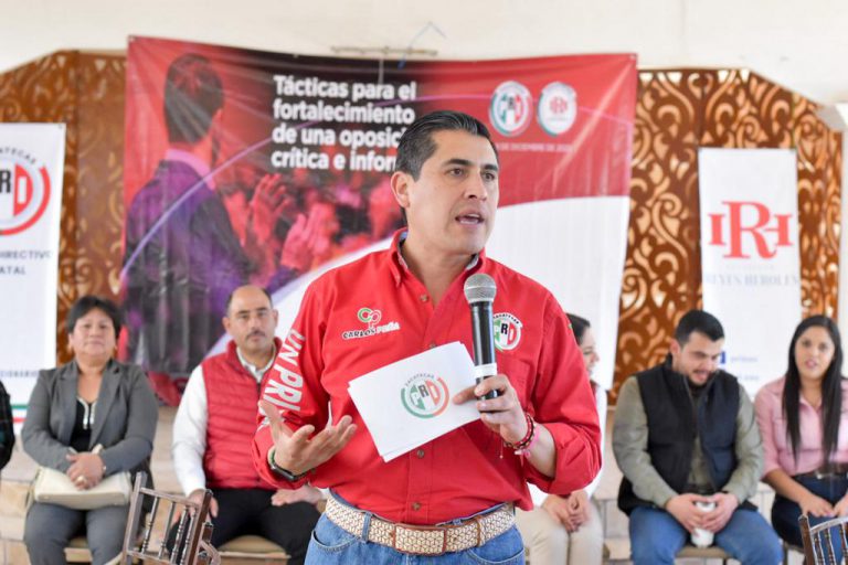 Es necesario trabajar por los sueños: Peña Badillo
