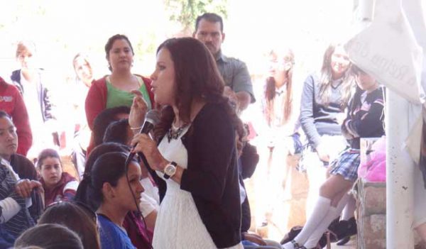 Expone Luisa Khalil su experiencia de vida, Sombrerete
