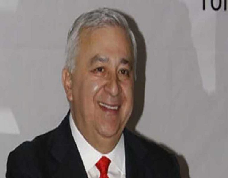Formalizan Chuayffet y Córdova la entrega-recepción en la SEP