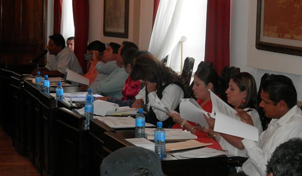 Reprochan aumento salarial de regidores en Fresnillo