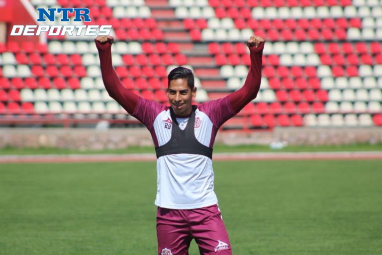Tako Velázquez le dice adiós a las canchas