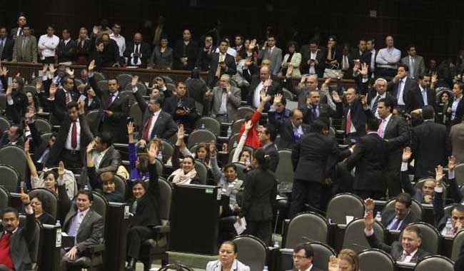 Aprueba Cámara de Diputados la reforma educativa en lo general